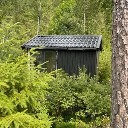 Moderne Ved Sjoen Med Badstue Prázdninový dům *