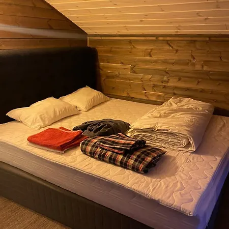 Ferienhaus Moderne Ved Sjoen Med Badstue