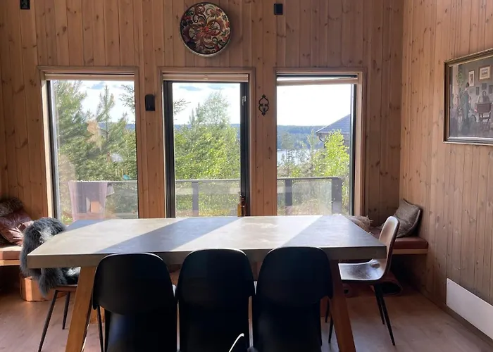 Moderne Ved Sjoen Med Badstue Prázdninový dům Romskog